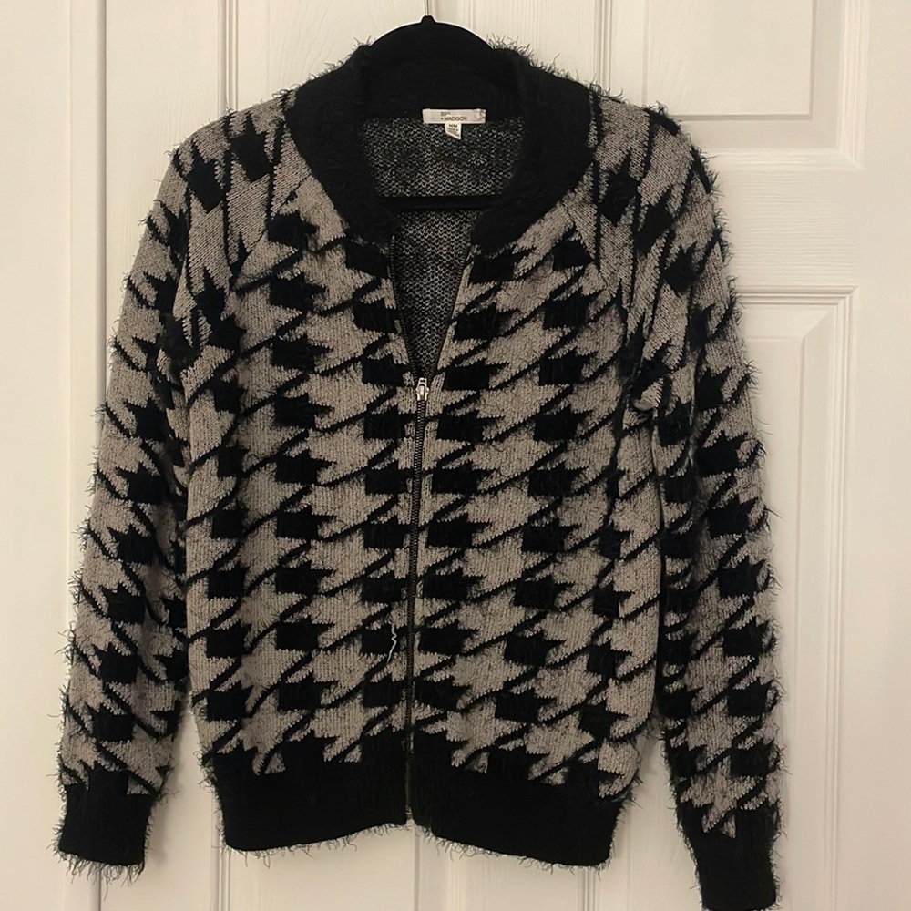 Leg houndstooth pattern cardigan Sz M